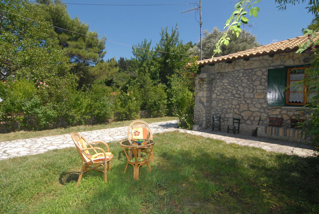 Villa Frias Asprogerakata Habitación foto